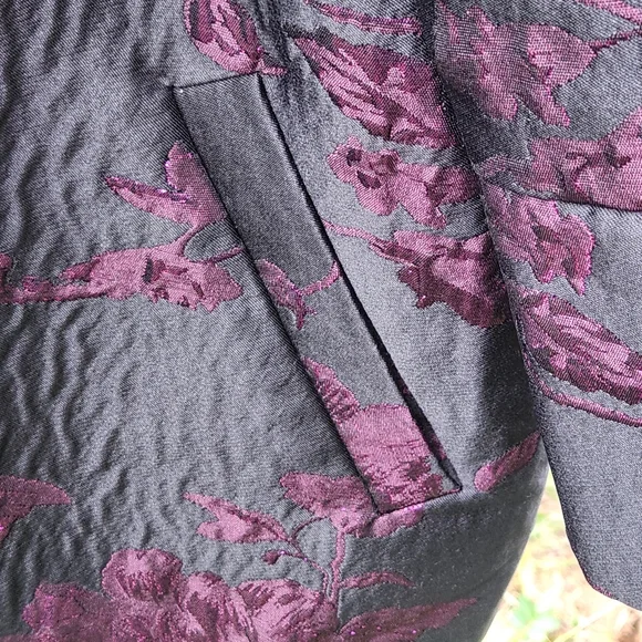 CHICO'S Black/Plum Travelers Floral Jacquard Jacket - Picture 7 of 14